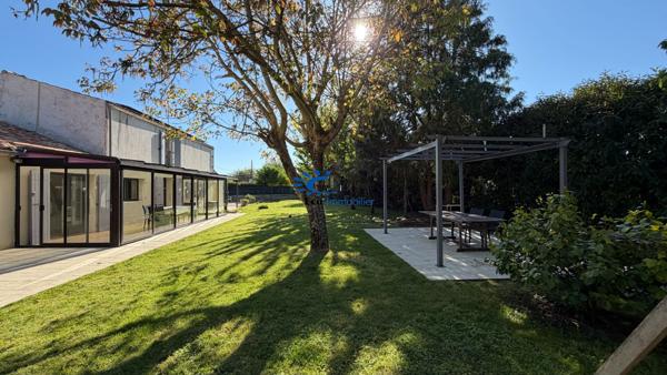 DOMPIERRE SUR MER MAISON TYPE LONGERE 5 CHAMBRES JARDIN GARAGE + APPARTEMENT T2  Dompierre sur mer