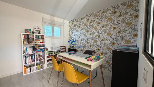 DOMPIERRE SUR MER MAISON TYPE LONGERE 5 CHAMBRES JARDIN GARAGE + APPARTEMENT T2  Dompierre sur mer