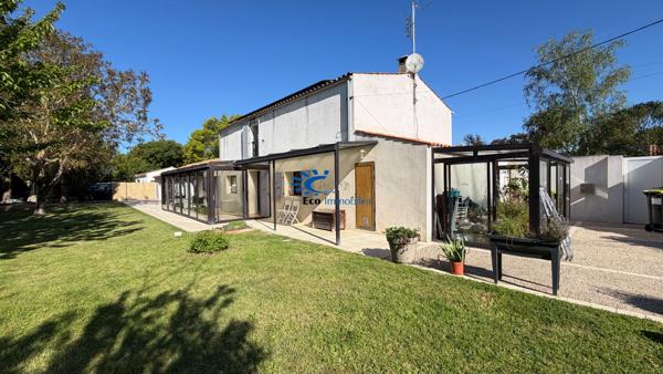 DOMPIERRE SUR MER MAISON TYPE LONGERE 5 CHAMBRES JARDIN GARAGE + APPARTEMENT T2  Dompierre sur mer