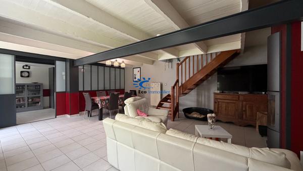 DOMPIERRE SUR MER MAISON TYPE LONGERE 5 CHAMBRES JARDIN GARAGE + APPARTEMENT T2  Dompierre sur mer