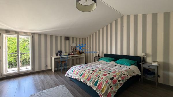 DOMPIERRE SUR MER MAISON TYPE LONGERE 5 CHAMBRES JARDIN GARAGE + APPARTEMENT T2  Dompierre sur mer