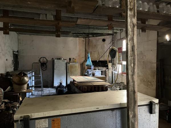 Immeuble à vendre |  Mirambeau |  300 m²