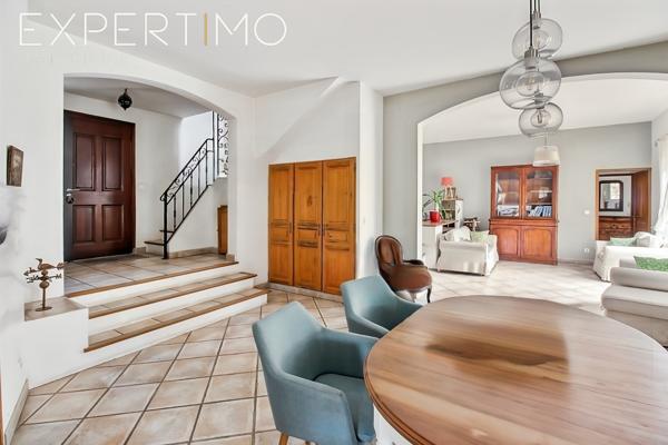 Fuveau (13710) Fuveau – Bastide d’exception 5 chambres – Domaine privé d’1 hectare – Calme absolu