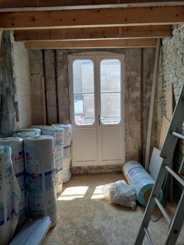 Immeuble situé  proche des jardins de la Brèche et du centre ville