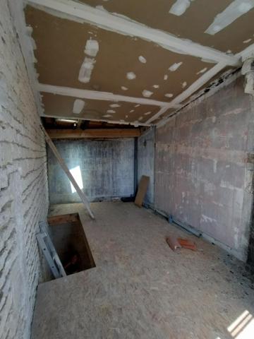 Immeuble situé  proche des jardins de la Brèche et du centre ville