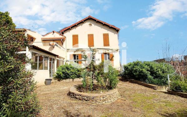 Maison à vendre    5 pièces • 128 m2 Marseille 15