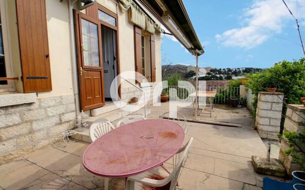 Maison à vendre    5 pièces • 128 m2 Marseille 15