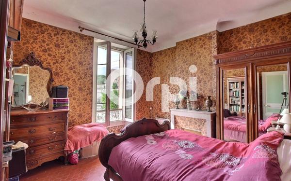 Maison à vendre    5 pièces • 128 m2 Marseille 15