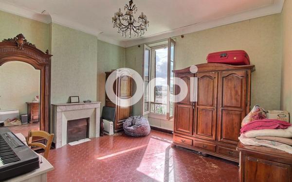 Maison à vendre    5 pièces • 128 m2 Marseille 15