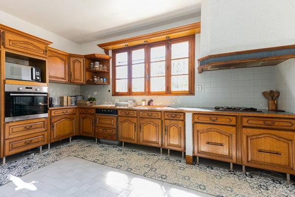 Maison à vendre |                                       Séméac |                                        10 pièces  |  210 m²