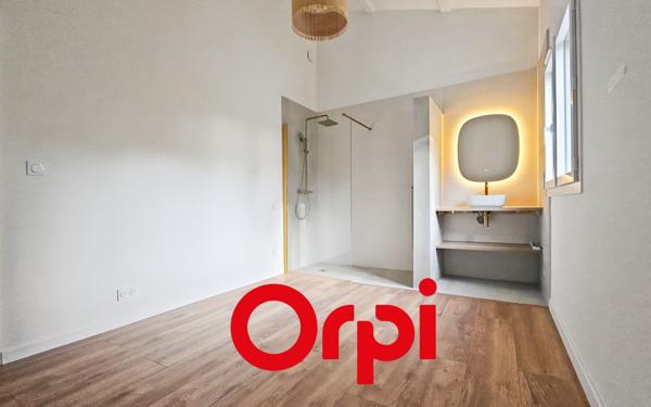 Appartement à vendre    3 pièces • 63 m2 Sanary-sur-Mer