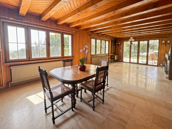 Chalet d’exception de 5 chambres sur les hauteurs de Gex – Vue panoramique sur le lac Léman