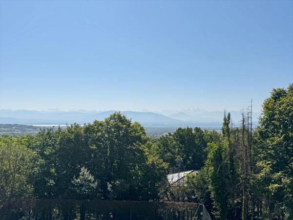Chalet d’exception de 5 chambres sur les hauteurs de Gex – Vue panoramique sur le lac Léman