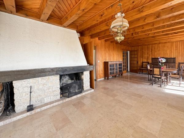 Chalet d’exception de 5 chambres sur les hauteurs de Gex – Vue panoramique sur le lac Léman