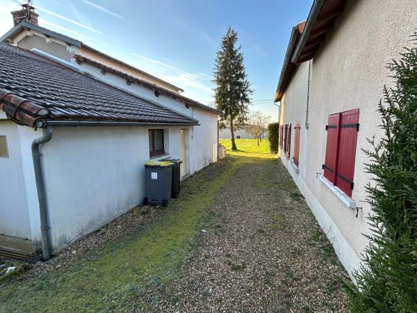 MAISON ANCIENNE A RÉNOVER, BIEN SITUÉE, 3 CHAMBRES, JARDIN 1500 M²