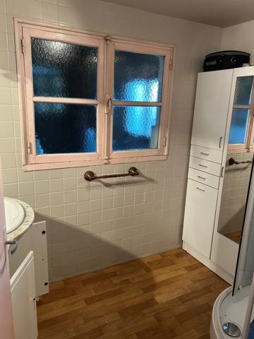 MAISON ANCIENNE A RÉNOVER, BIEN SITUÉE, 3 CHAMBRES, JARDIN 1500 M²