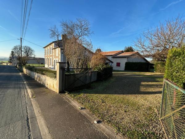 MAISON ANCIENNE A RÉNOVER, BIEN SITUÉE, 3 CHAMBRES, JARDIN 1500 M²