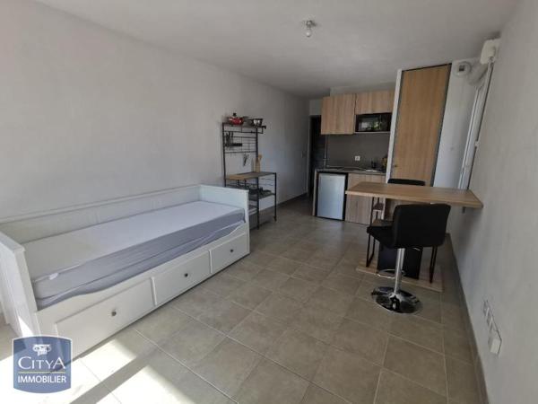 Appartement à louer 1 pièce 26m² Nîmes (30000)