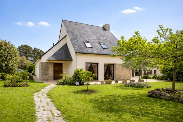 Maison 5 pièces – 235 m² environ à Guérande (ref : 76678P)