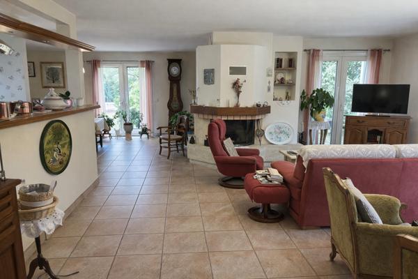 Maison 5 pièces – 235 m² environ à Guérande (ref : 76678P)