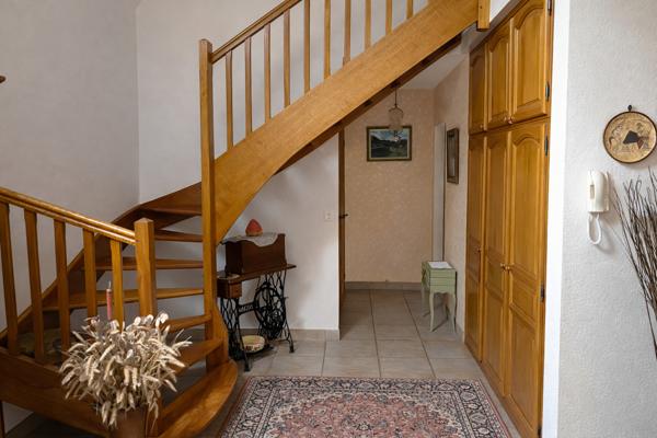 Maison 5 pièces – 235 m² environ à Guérande (ref : 76678P)
