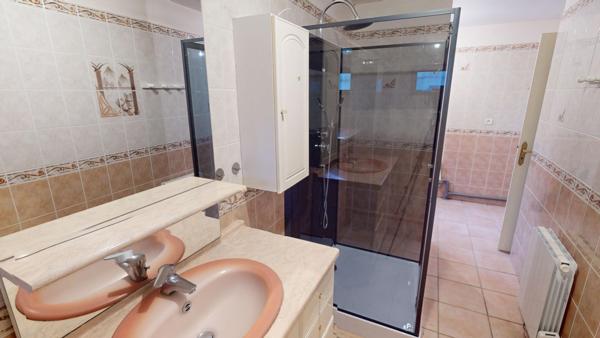 Maison de Plain pied dans un hammeau commune Etrechet