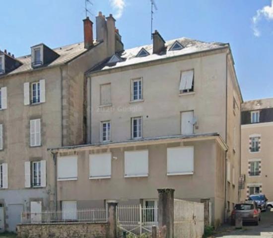 EN EXCLUSIVITE 2 appartements vendus loués avec 2 places parking Centre-ville de Guéret, Excellente rentabilité 71 000 €