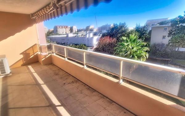 Appartement à vendre    3 pièces • 82,09 m2 Cannes