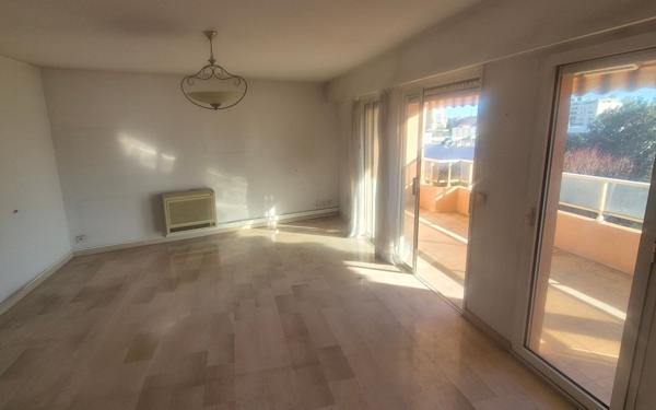 Appartement à vendre    3 pièces • 82,09 m2 Cannes