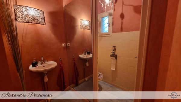 Dpt Vendée (85), à vendre FONTENAY LE COMTE maison d'architecte P9 de 307 m² - Terrain de 4000 m²