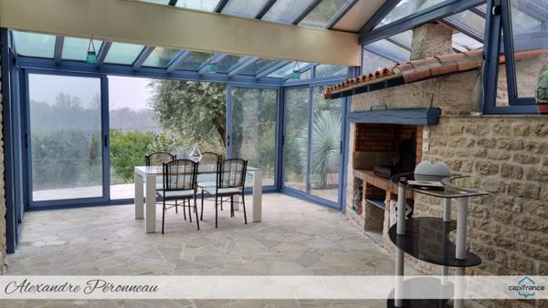 Dpt Vendée (85), à vendre FONTENAY LE COMTE maison d'architecte P9 de 307 m² - Terrain de 4000 m²