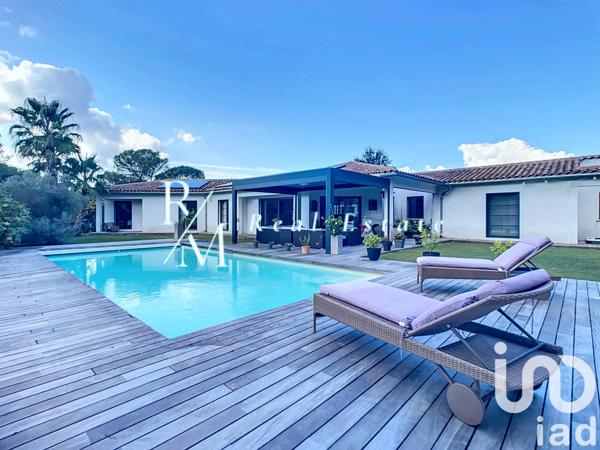 Maison à vendre 10 pièces 265 m² Rognes