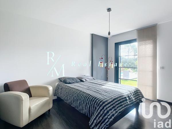 Maison à vendre 10 pièces 265 m² Rognes