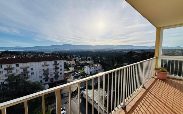 Appartement à vendre    6 pièces • 150,78 m2 Romans-sur-Isère