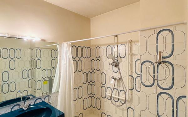 Appartement à vendre    6 pièces • 150,78 m2 Romans-sur-Isère