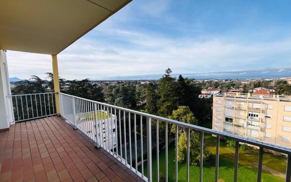 Appartement à vendre    6 pièces • 150,78 m2 Romans-sur-Isère