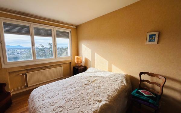 Appartement à vendre    6 pièces • 150,78 m2 Romans-sur-Isère