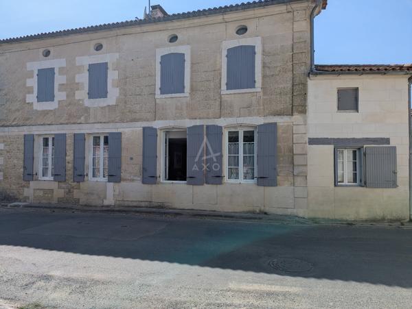 Maison en pierre – Rioux
