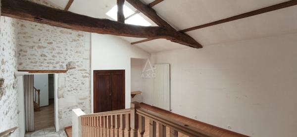 Maison en pierre – Rioux