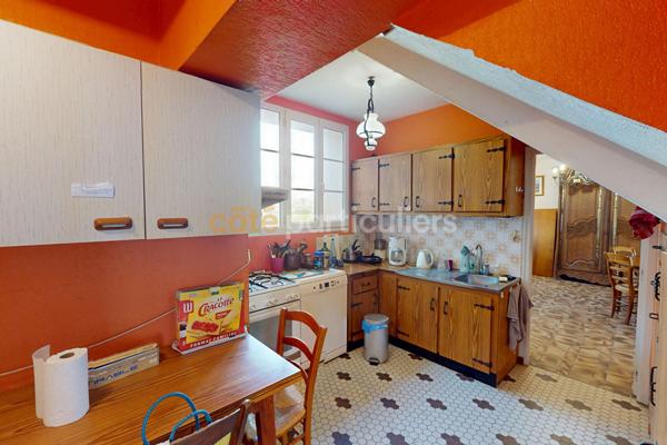 Vente Maison160 m² - 6 Pièces - MOYON VILLAGES (50860)