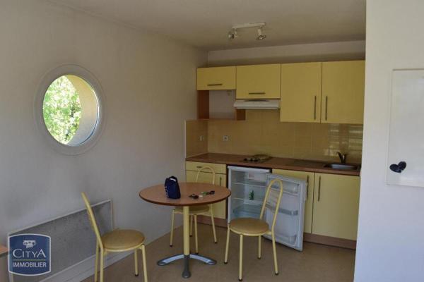 Location appartement Pau (64) 2 pièces 30.8m²