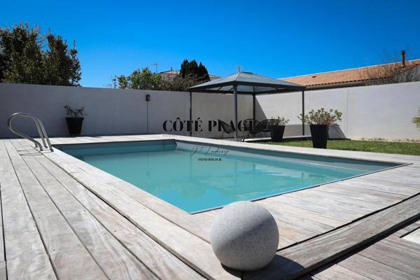 Vaux-sur-Mer (17640) VAUX-SUR-MER - MAISON ENTIEREMENT RÉNOVÉE AVEC GOÛT AU PRIX DE 599 000 € FAI