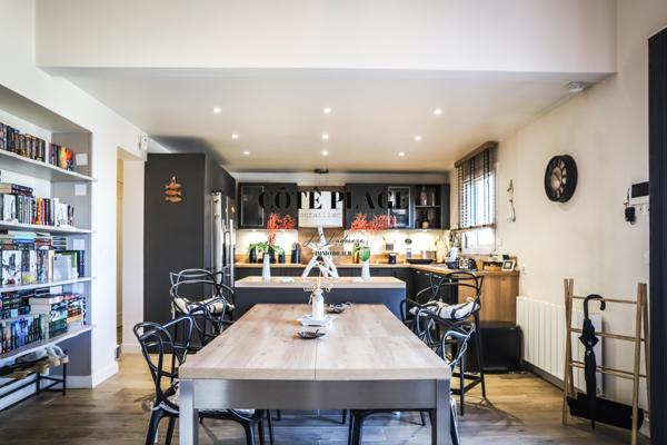 Vaux-sur-Mer (17640) VAUX-SUR-MER - MAISON ENTIEREMENT RÉNOVÉE AVEC GOÛT AU PRIX DE 599 000 € FAI