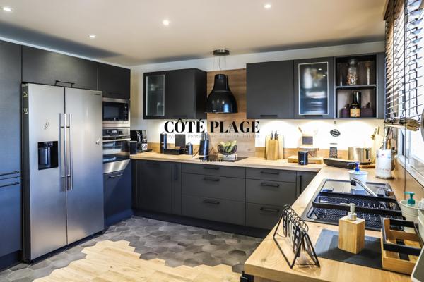 Vaux-sur-Mer (17640) VAUX-SUR-MER - MAISON ENTIEREMENT RÉNOVÉE AVEC GOÛT AU PRIX DE 599 000 € FAI