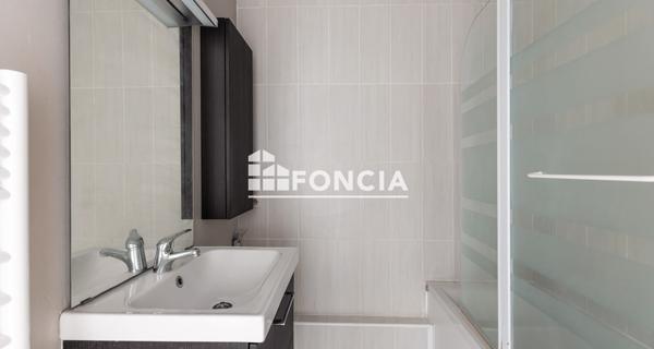 À vendre Appartement 3 pièces 64.04 m² - Lille 59000