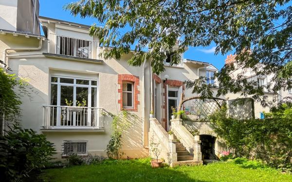 Maison à vendre    5 pièces • 148,80 m2 Nantes