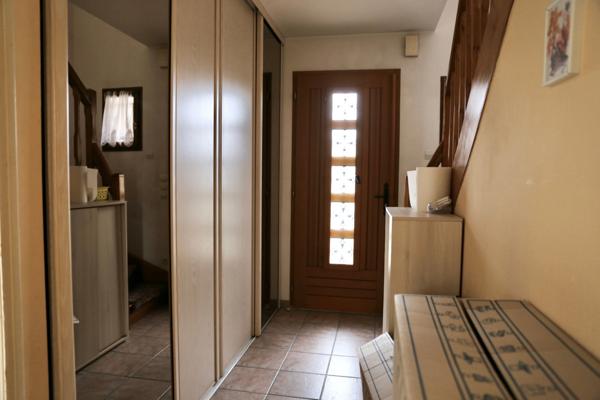 Maison à vendre à BEZANNES (51), 4 chambres + sous sol complet sur une parcelle de 743m2 arborée