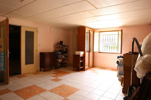 Maison à vendre à BEZANNES (51), 4 chambres + sous sol complet sur une parcelle de 743m2 arborée