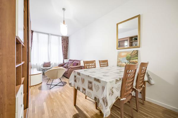 4 min à pied des Champs-Élysées, une adresse d'exception