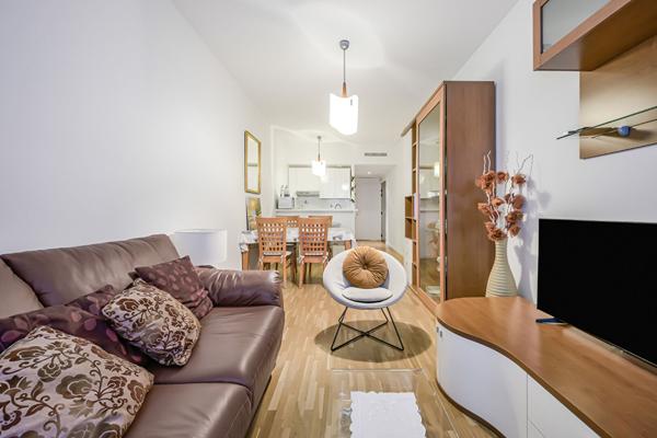 4 min à pied des Champs-Élysées, une adresse d'exception